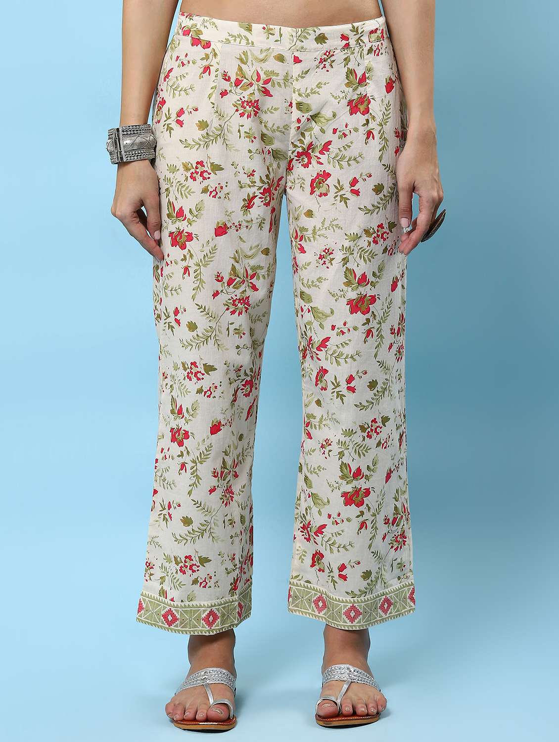 women floral v neck kurta pant set - 21221679 -  Standard Image - 5