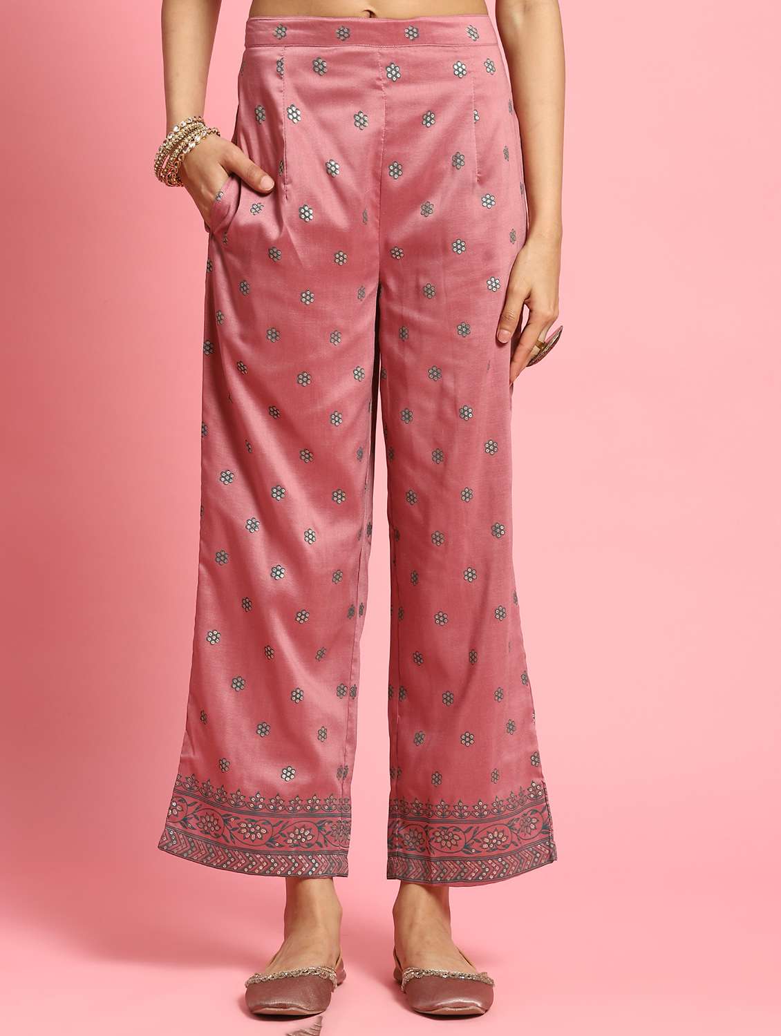 women round neck kurta palazzo set - 21221685 - Standard Image - 5