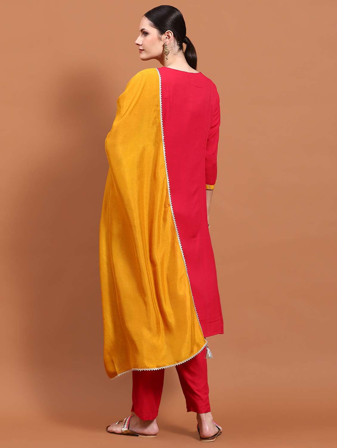 women three quarter sleeve kurta pant with dupatta set - 21221711 - Standard Image - 3