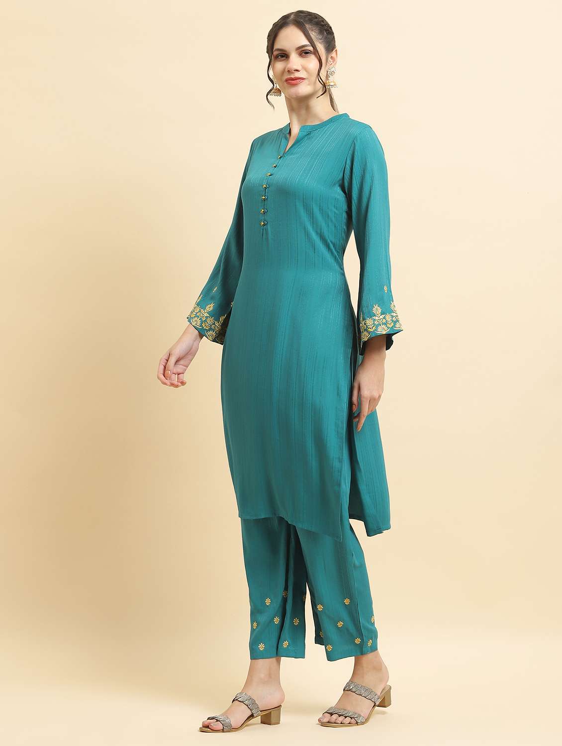 women mandarin neck kurta pant set - 21221741 -  Standard Image - 3