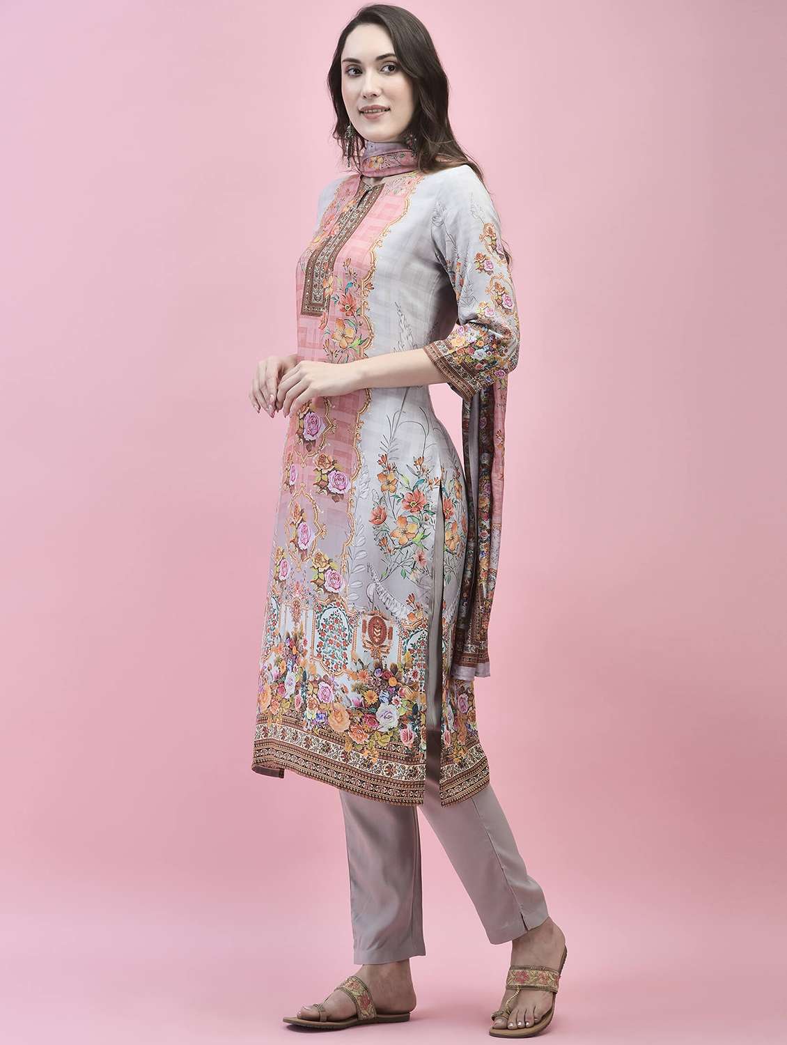 women three quarter sleeve kurta pant with dupatta set - 21221796 -  Standard Image - 3