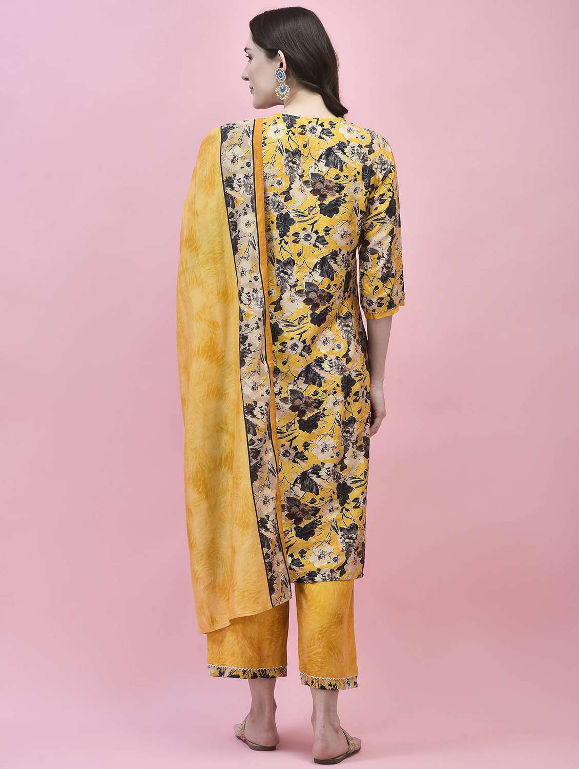 women three quarter sleeve kurta palazzo with dupatta set - 21221797 -  Standard Image - 5