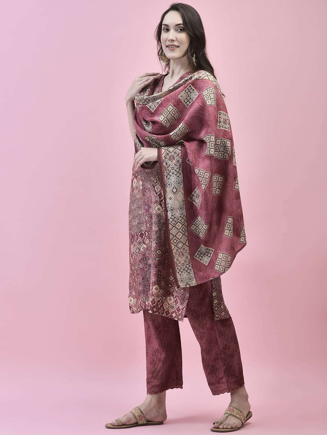 women printed kurta pant set with dupatta - 21221812 -  Standard Image - 3