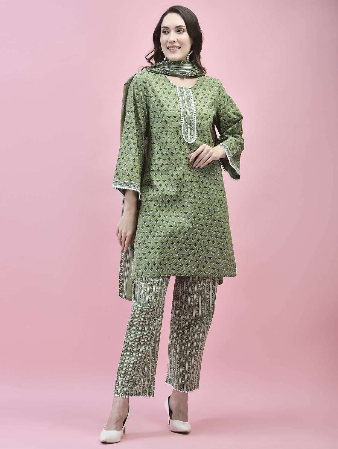 women kurta pant set with dupatta