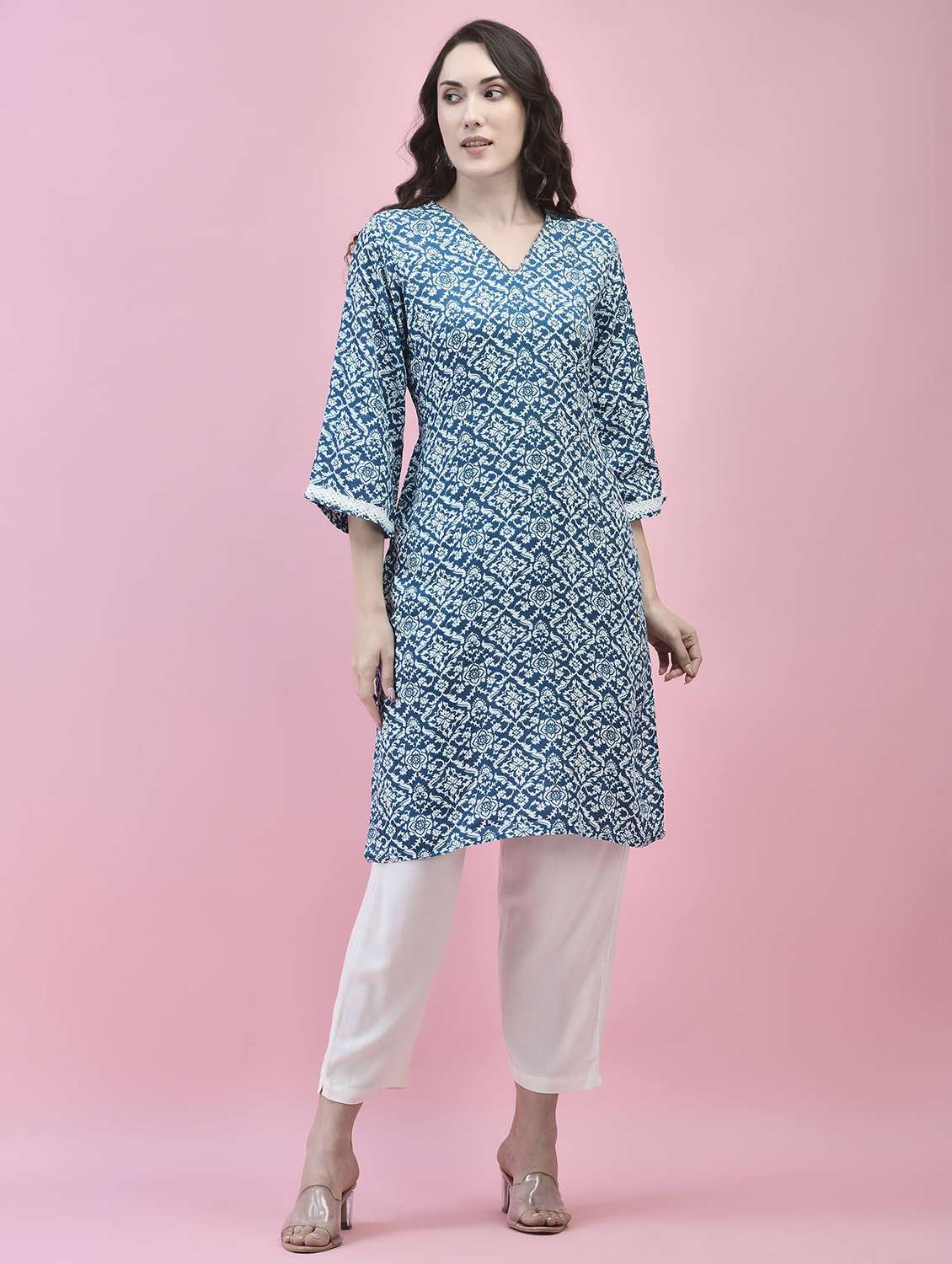 women three quarter sleeve straight kurta