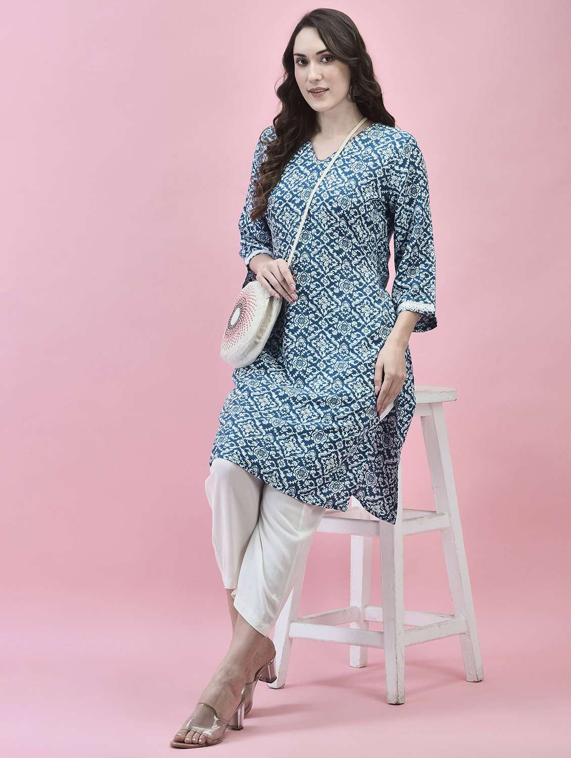 women three quarter sleeve straight kurta - 21221817 -  Standard Image - 3
