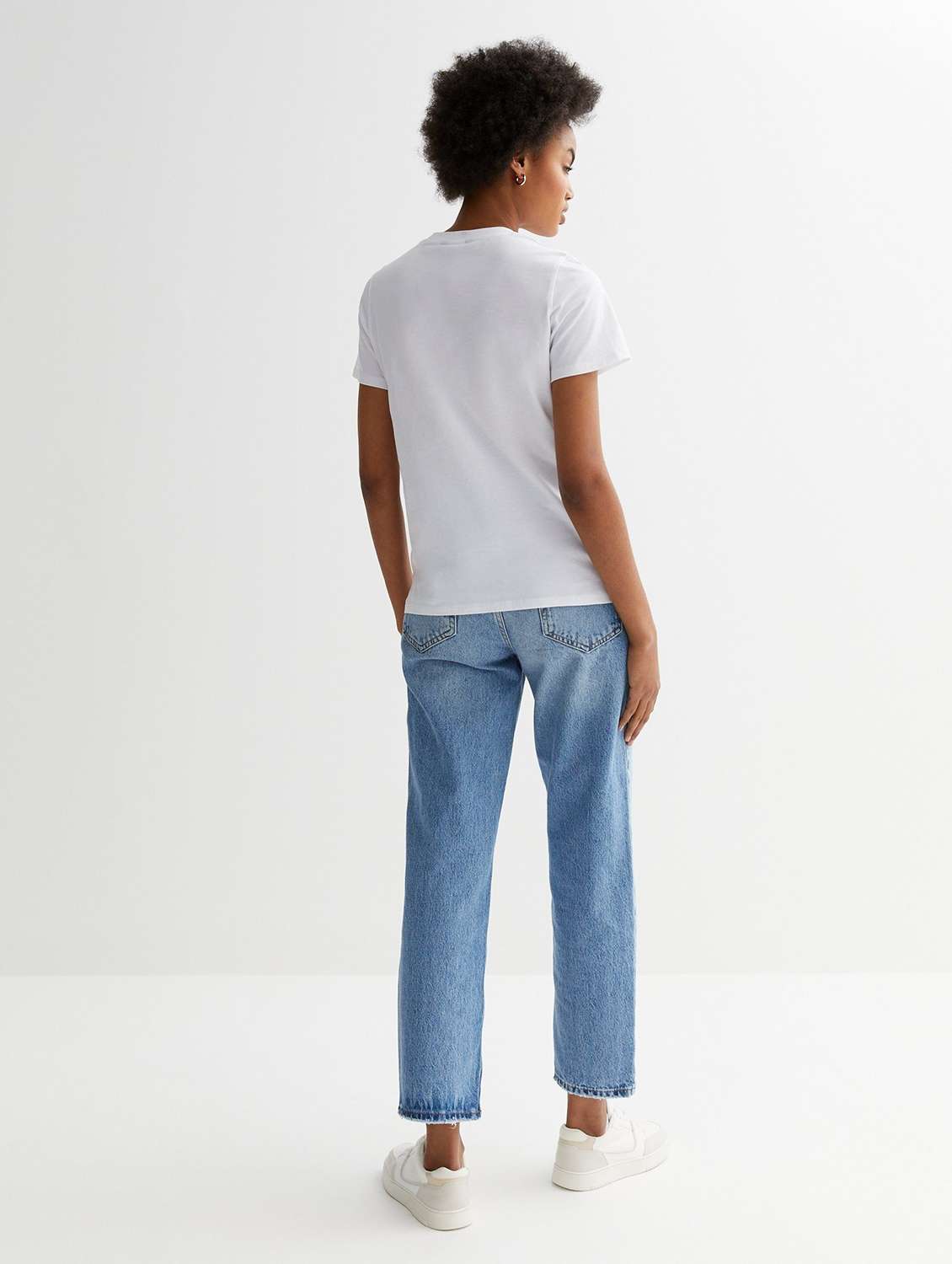 round neck chest print t-shirt  - 21222272 -  Standard Image - 3