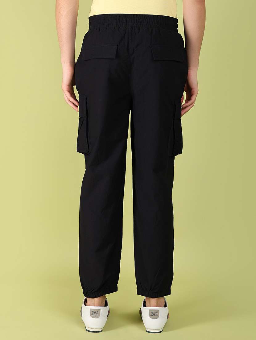 men solid mid rise regular fit jogger - 21222363 -  Standard Image - 3