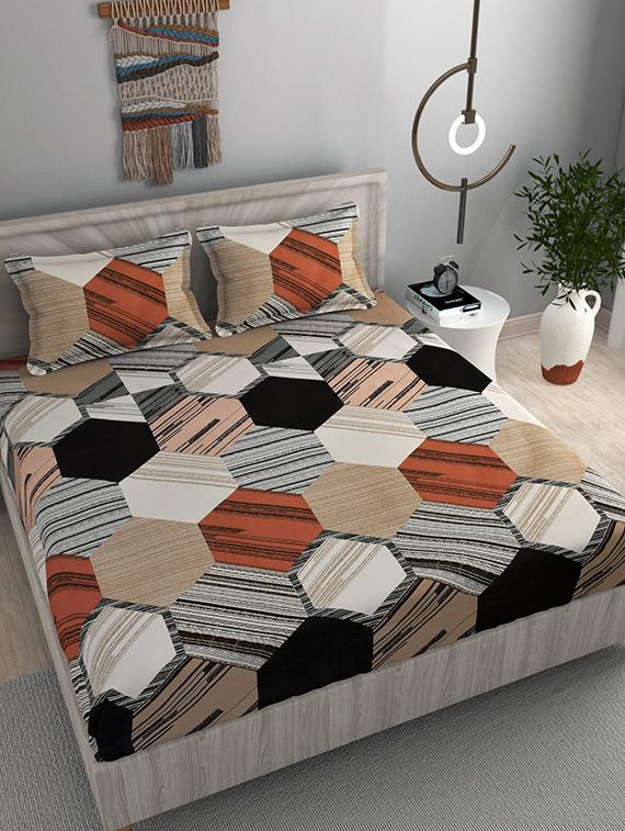 elastic fitted king size bedsheet with two pillow covers - 21222531 - Zoom Image - 0