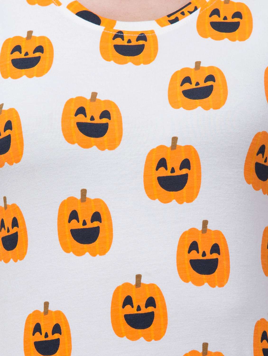 round neck all over printed t-shirt - 21222645 -  Standard Image - 3