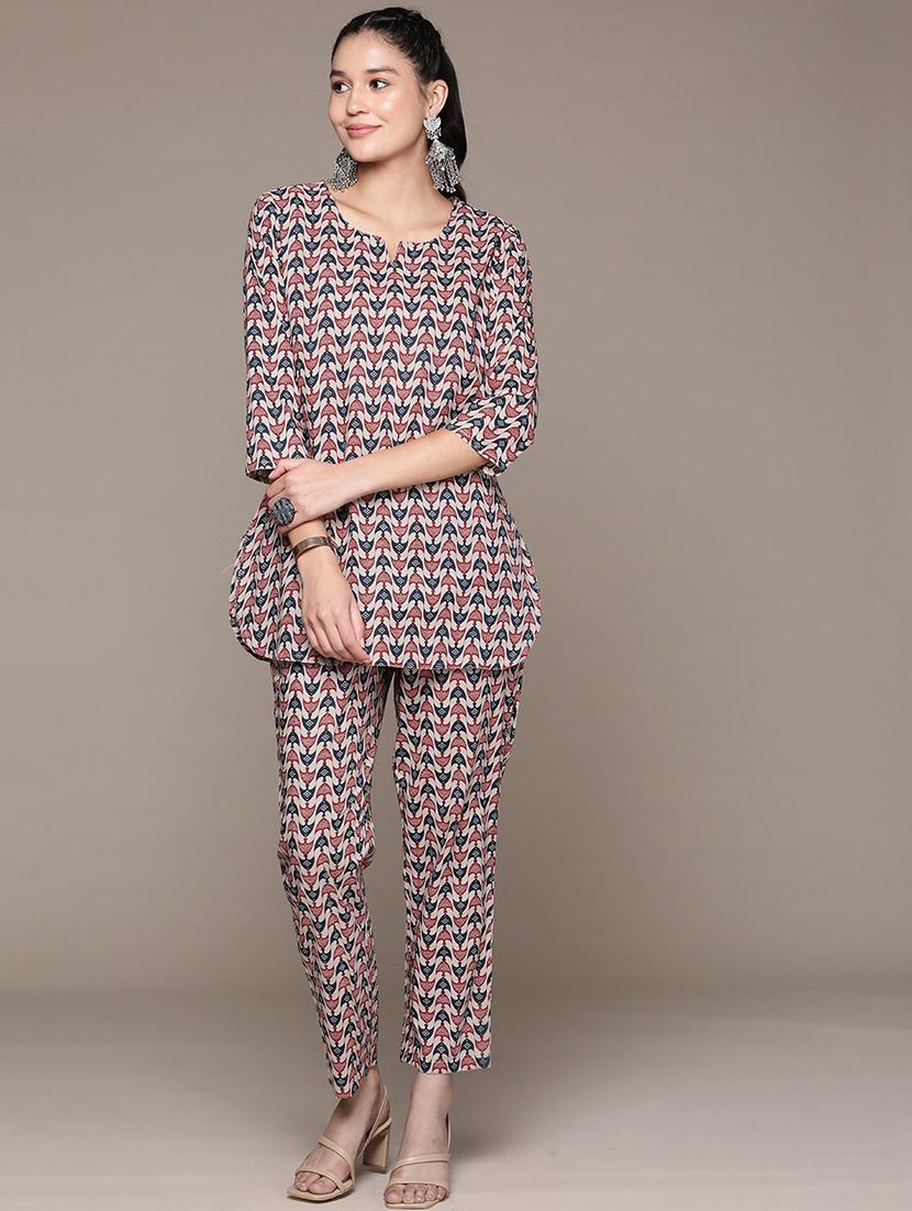women three quarter sleeve printed co-ord set - 21224780 - Zoom Image - 0