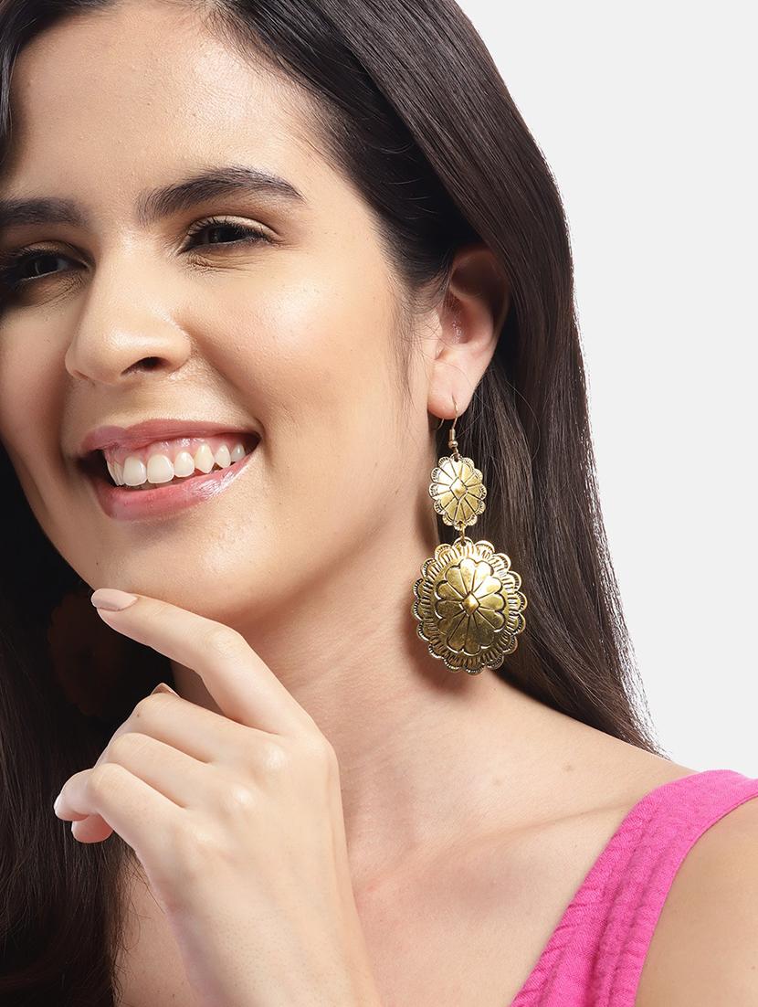 gold metal drop earrings - 21225020 - Standard Image - 3