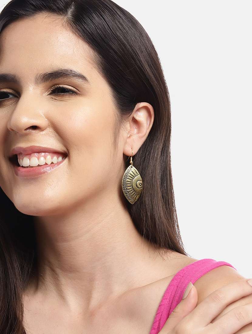 gold metal drop earring - 21225033 - Standard Image - 3