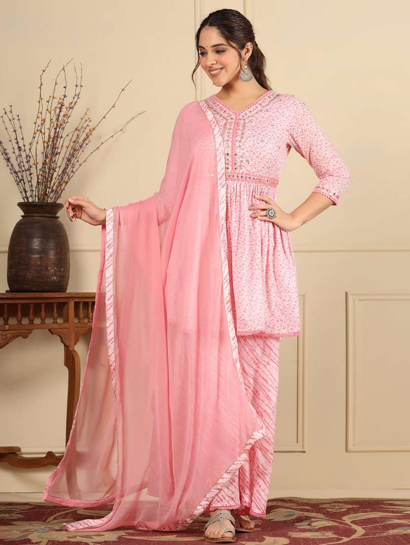 women kurta sharara set with dupatta - 21225115 - Standard Image - 3