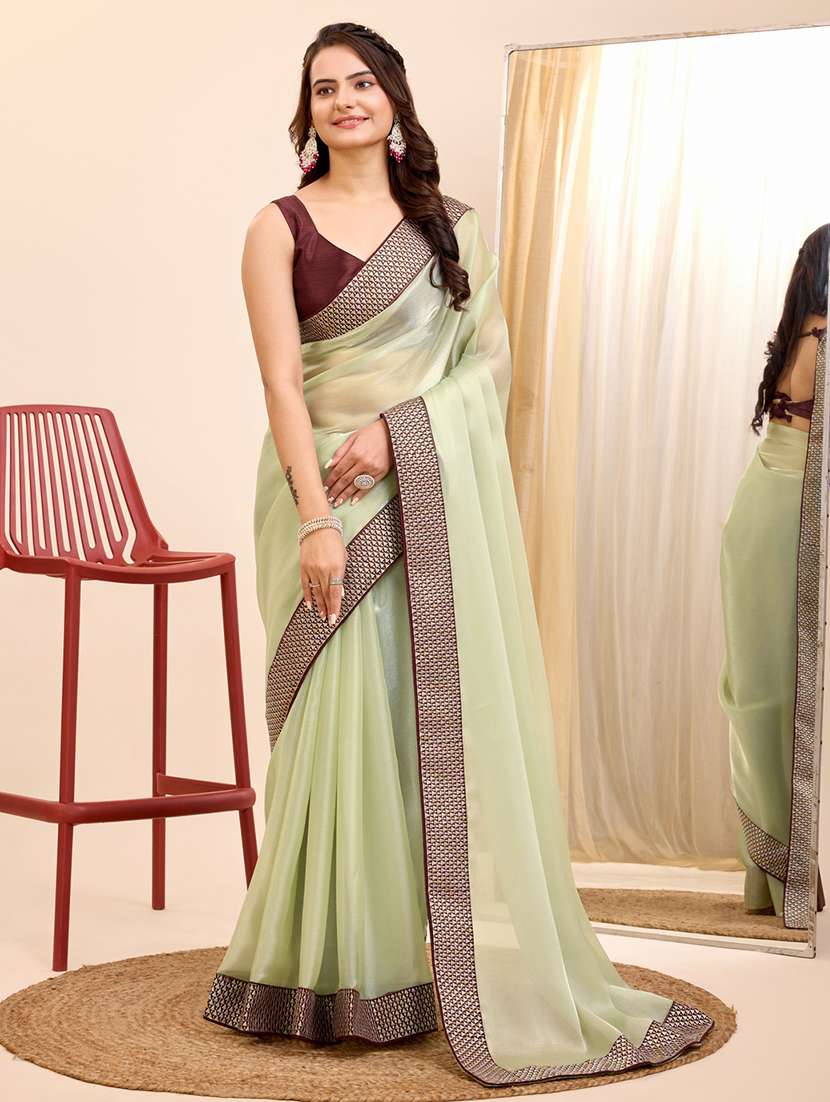 women solid with bordered saree with blouse