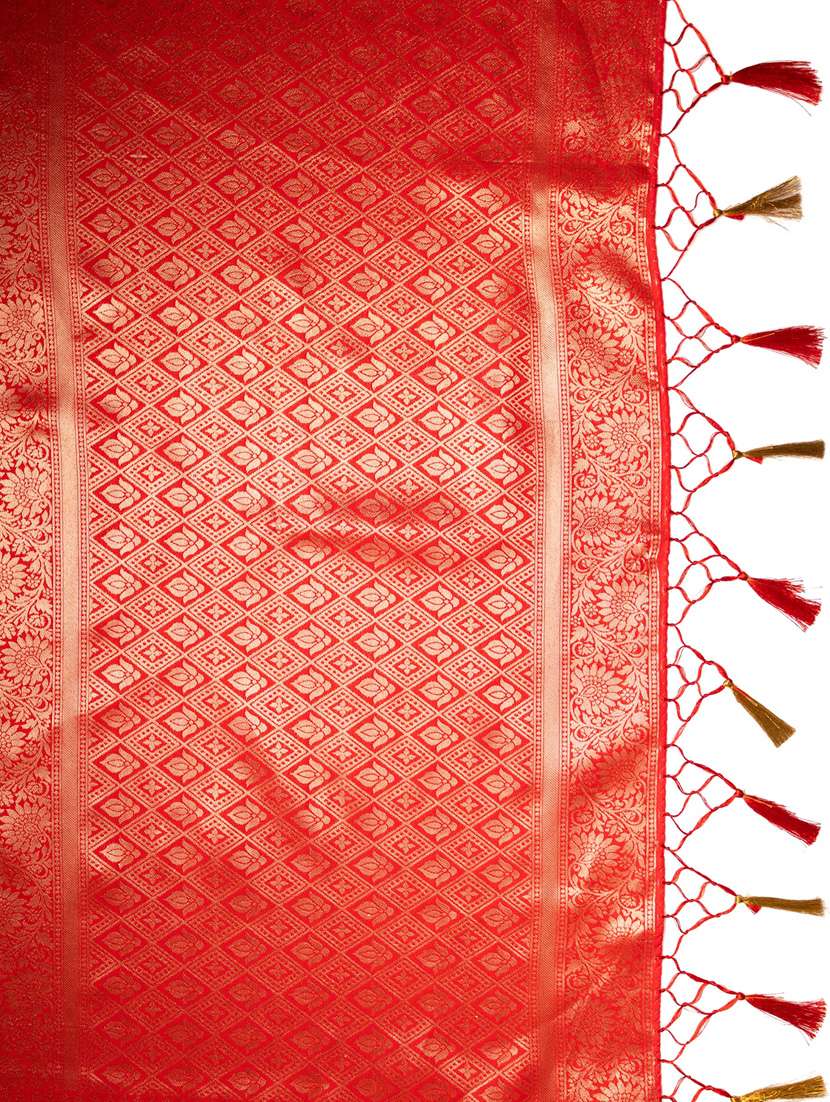 orange art silk kanjivaram saree with blouse - 21227278 - Standard Image - 3