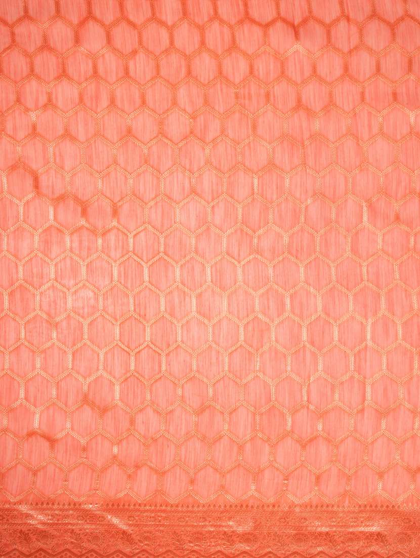 coral banarasi saree with blouse - 21227598 - Standard Image - 3