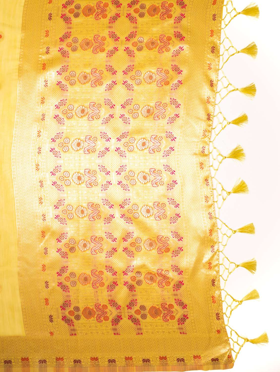 yellow art silk banarasi saree with blouse - 21227624 - Standard Image - 3