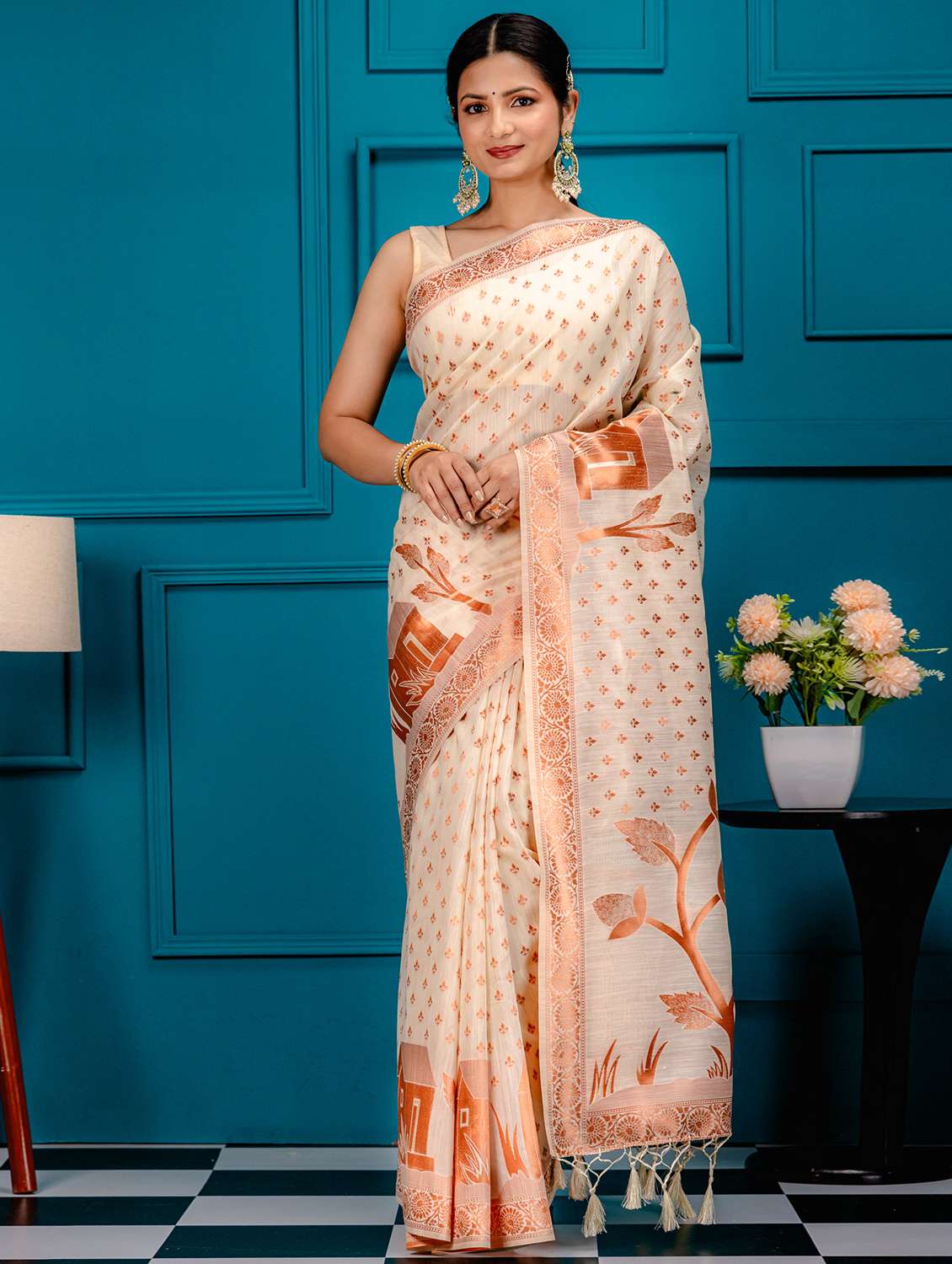 off white art silk banarasi saree with blouse - 21227702 - Zoom Image - 0