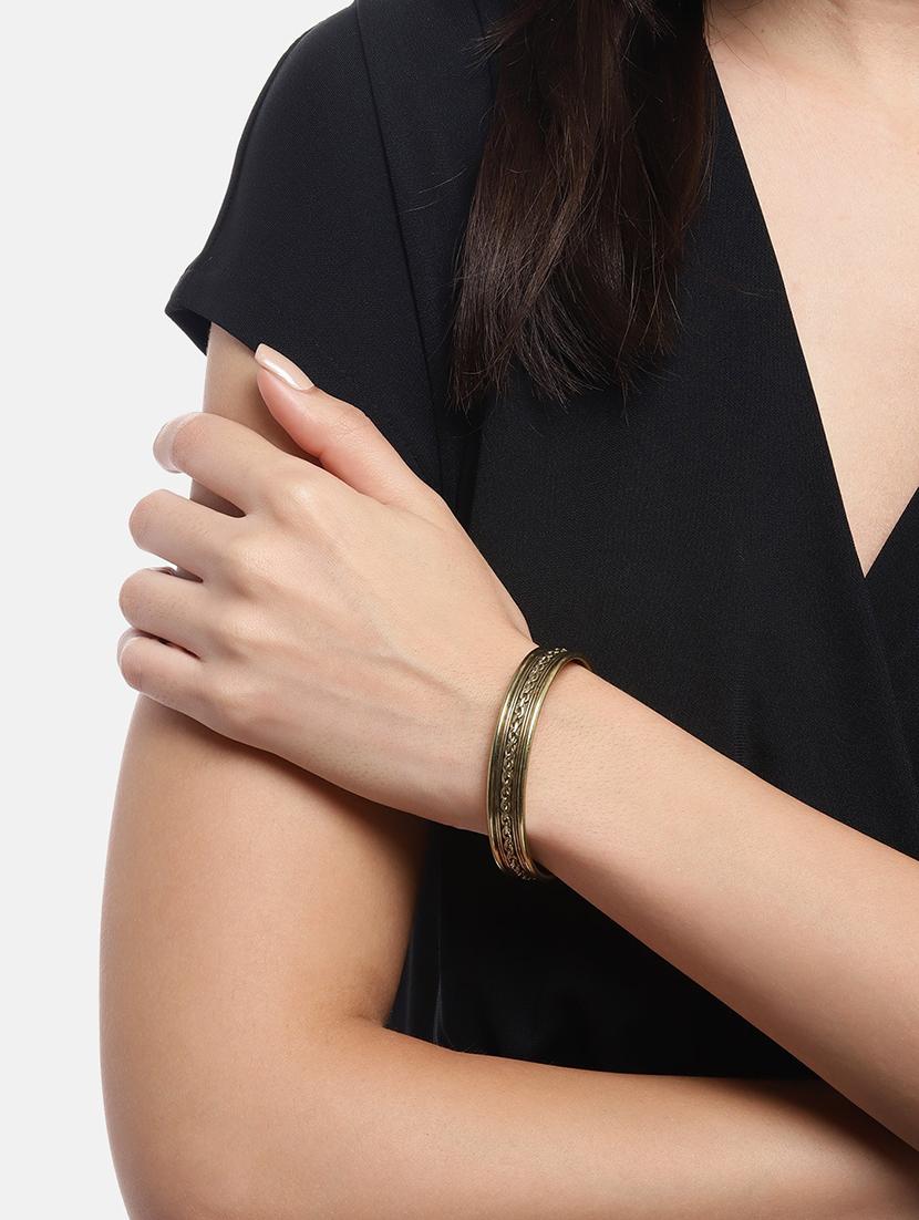 gold brass cuffs bracelet - 21228657 - Standard Image - 3