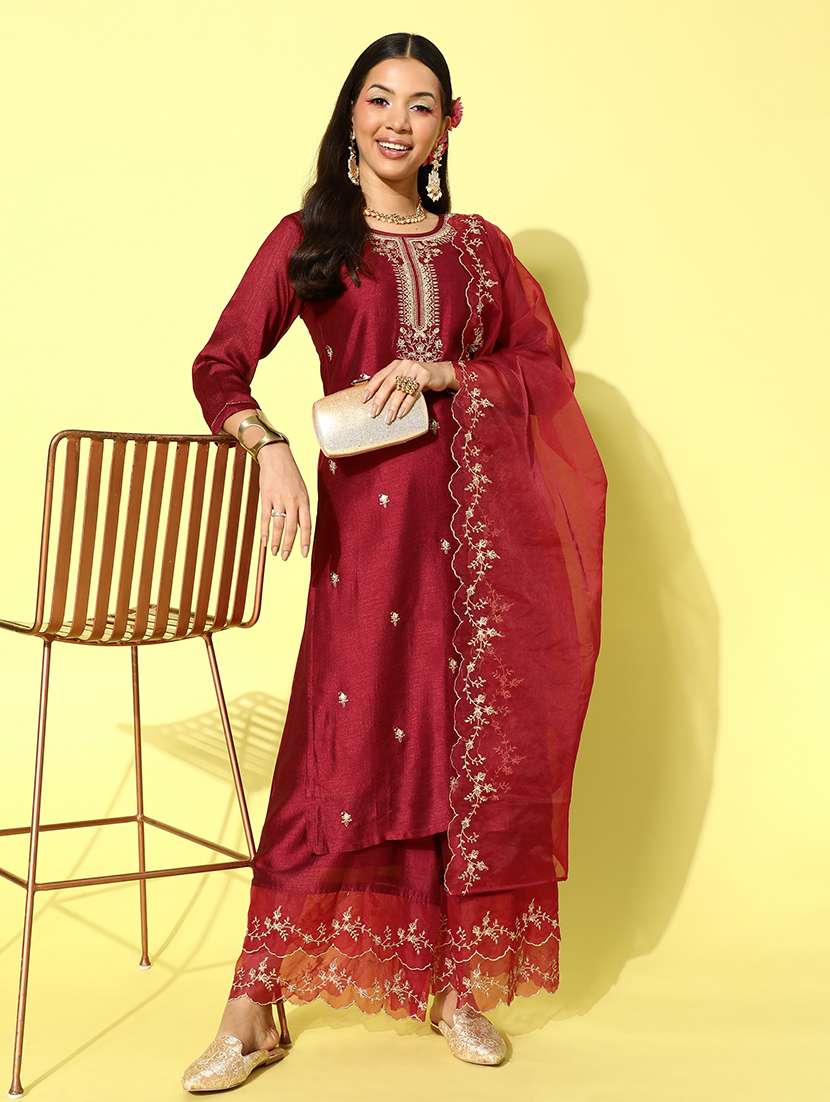 women three quarter sleeve suit set