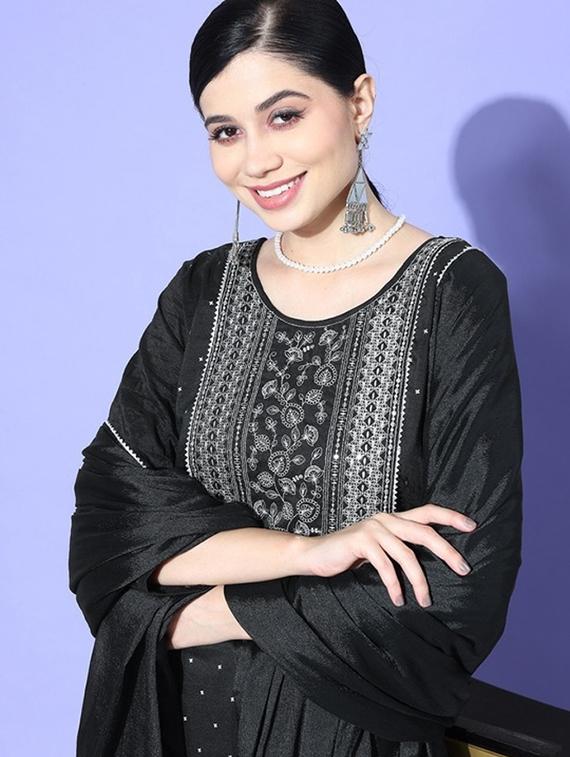 women kurta palazzo set with dupatta - 21230667 - Standard Image - 5