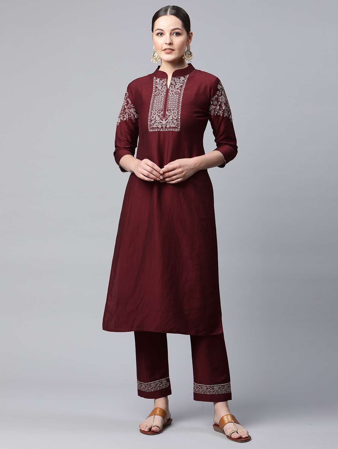 women round neck kurta pant set - 21230826 -  Zoom Image - 0