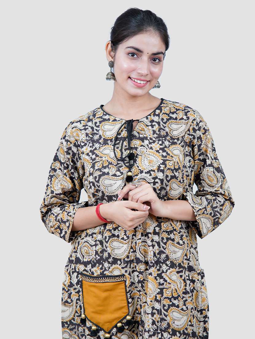 women three quarter sleeve straight kurta - 21235711 - Standard Image - 3