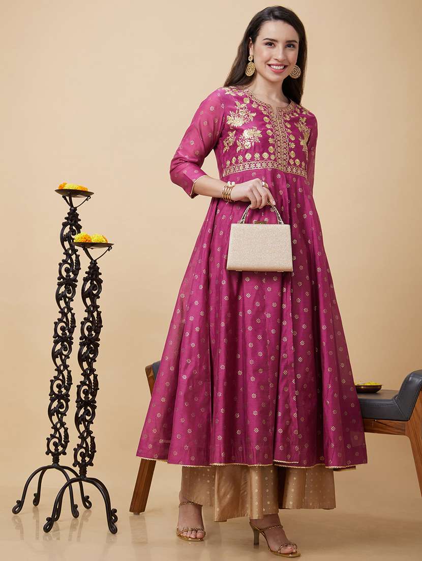 women three quarter sleeve a-line kurta - 21237810 -  Standard Image - 3