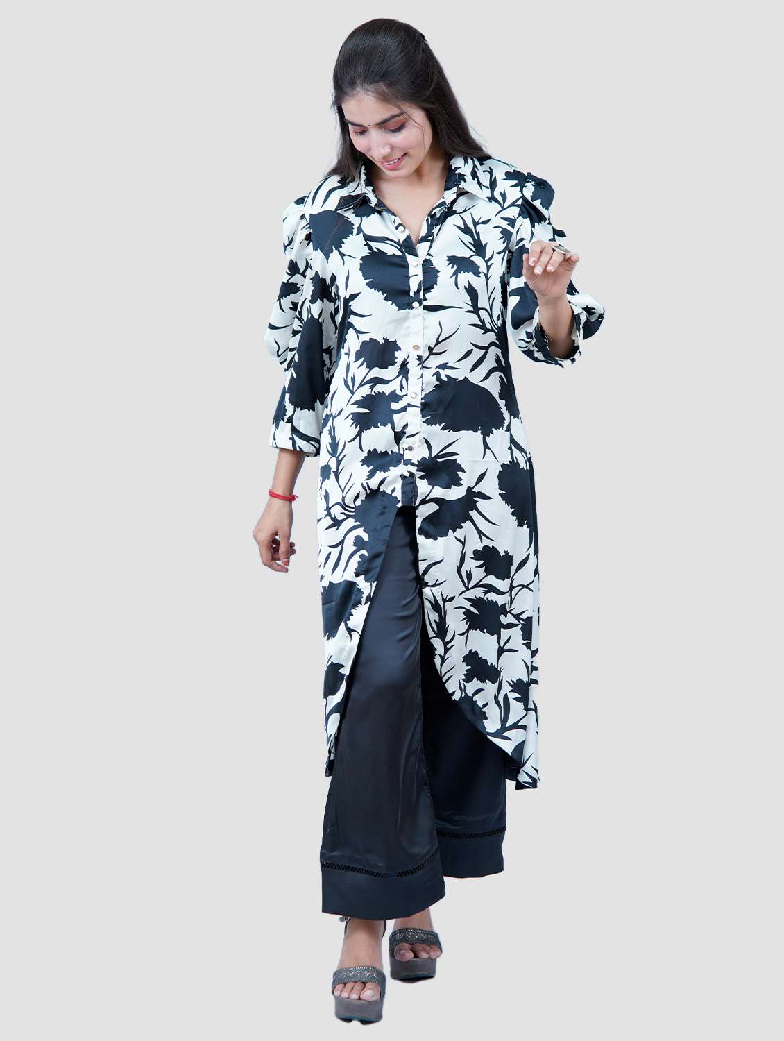white floral printed high-low kurta - 21238026 - Zoom Image - 0