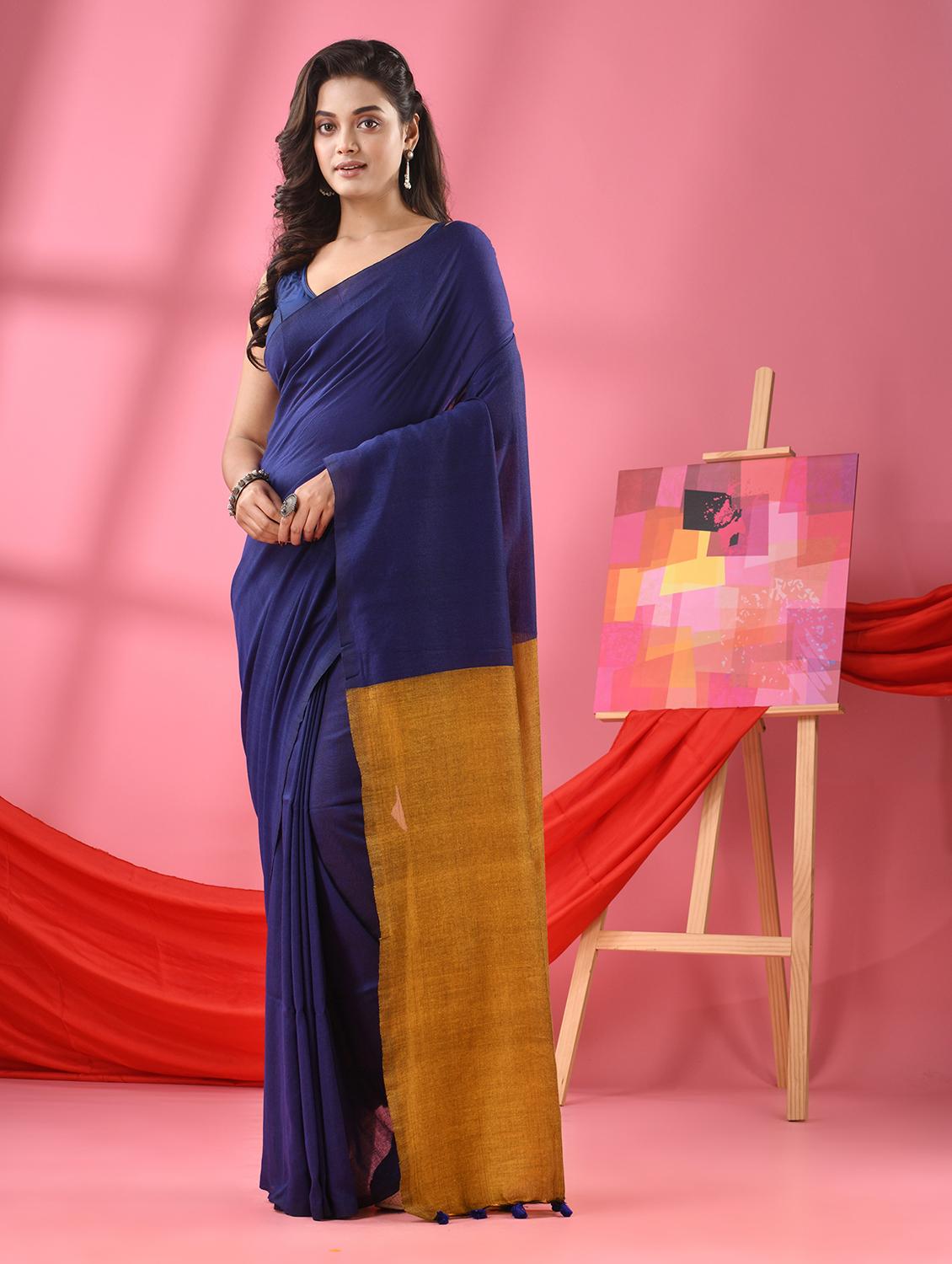 women self design handloom saree with blouse - 21240645 - Zoom Image - 0
