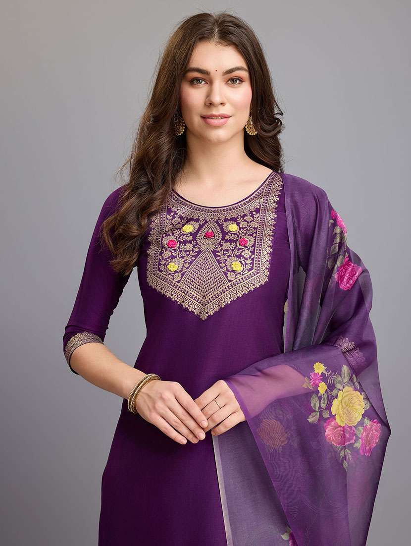 women three quarter sleeve kurta pant with dupatta set - 21242214 -  Standard Image - 3