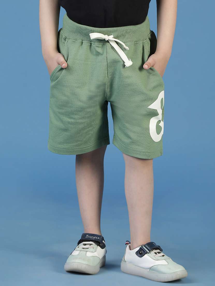 boys mid rise cotton shorts 