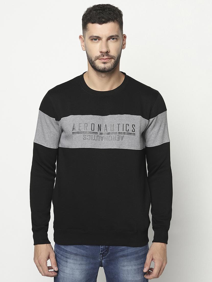 men round neck chest print sweatshirt