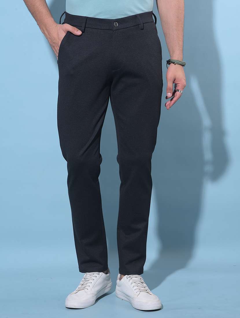 men solid mid rise chinos