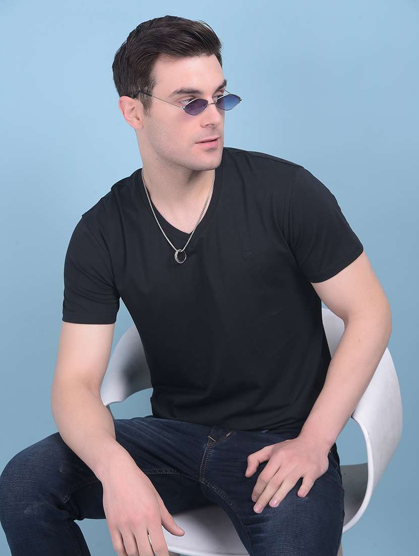 black cotton plain tshirt - 21247902 -  Standard Image - 3