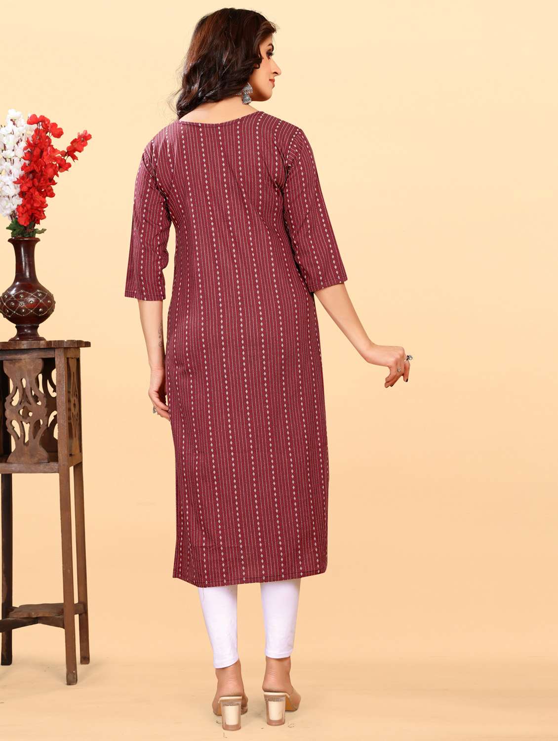 women three quarter sleeve straight kurta - 21252311 -  Standard Image - 3