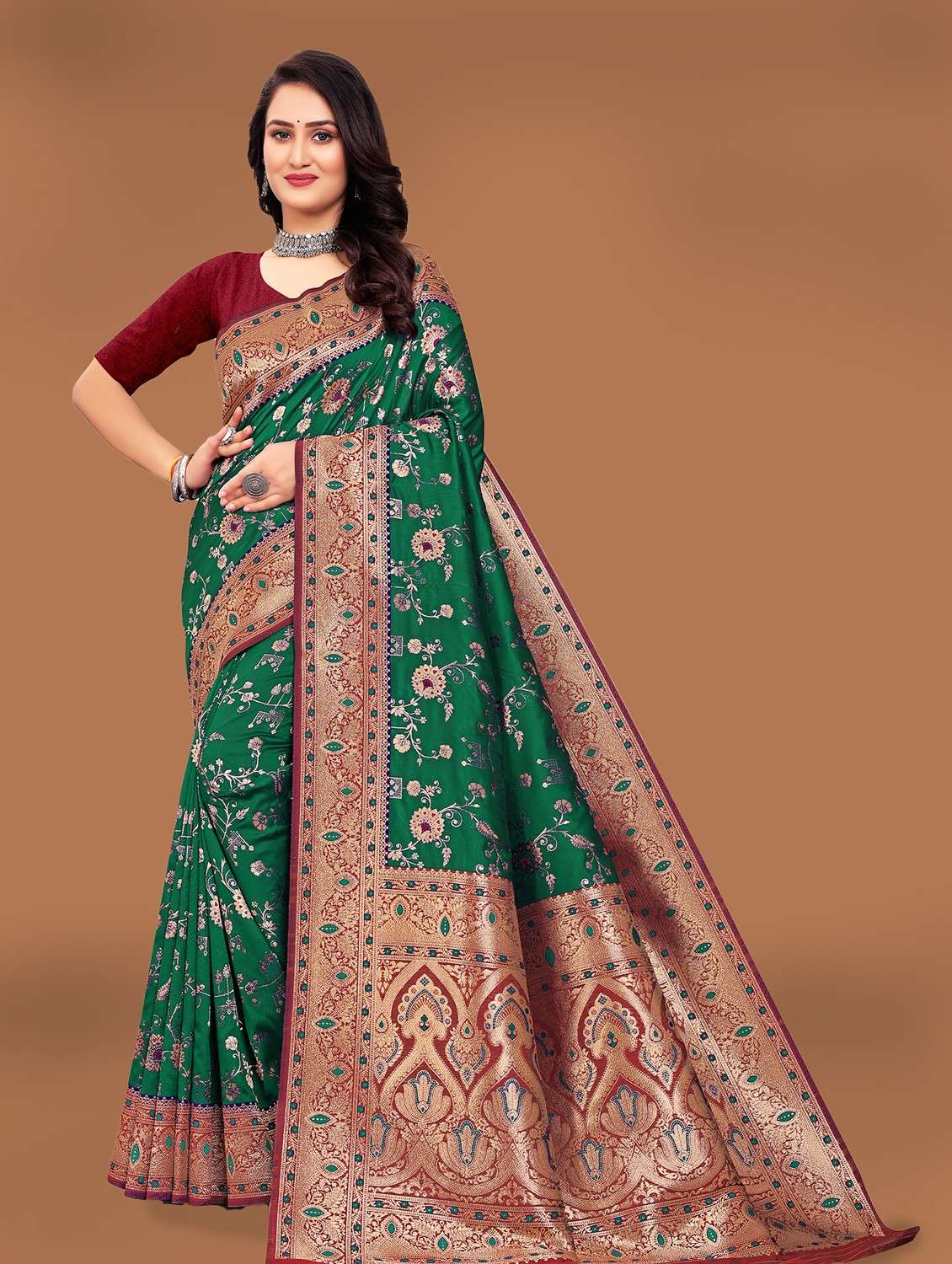 women self design banarasi saree with blouse - 21252642 - Zoom Image - 0