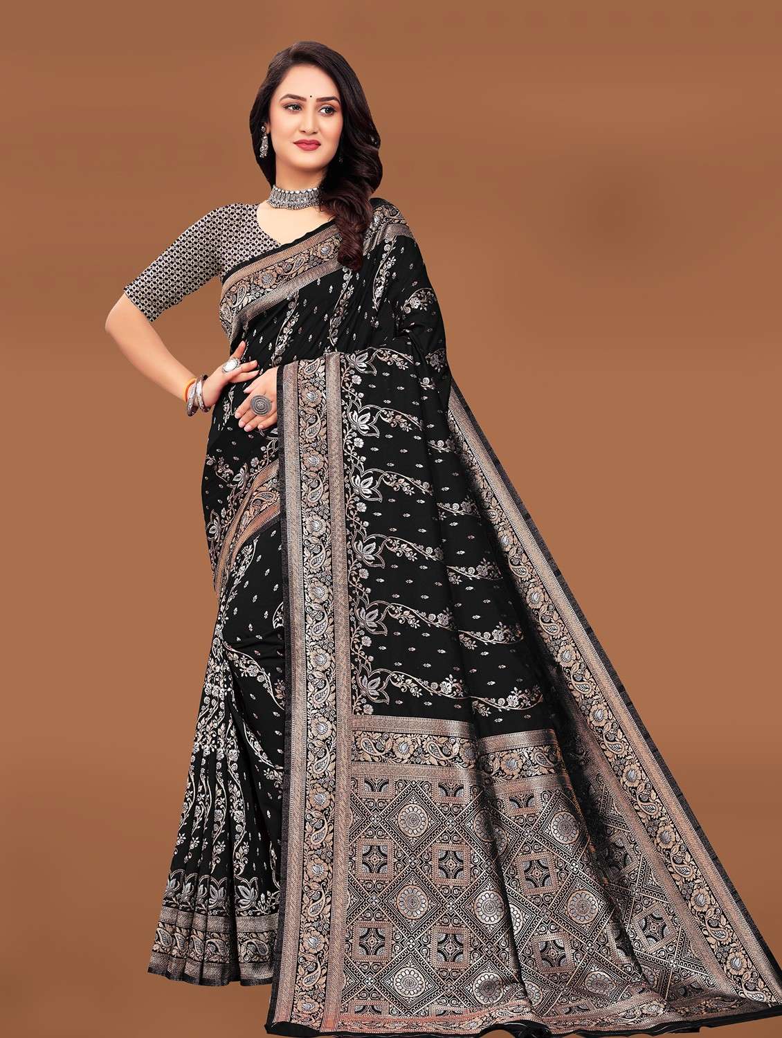 women self design banarasi saree - 21252676 - Zoom Image - 0