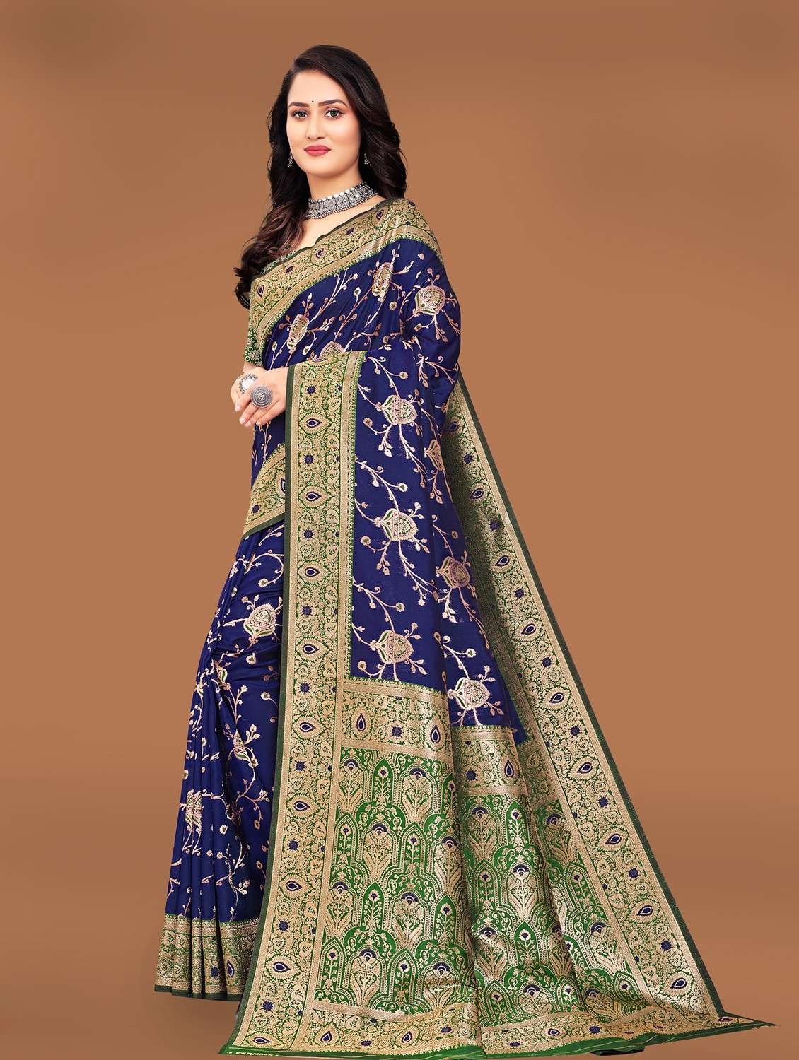 women zari work banarasi saree - 21252678 -  Zoom Image - 0