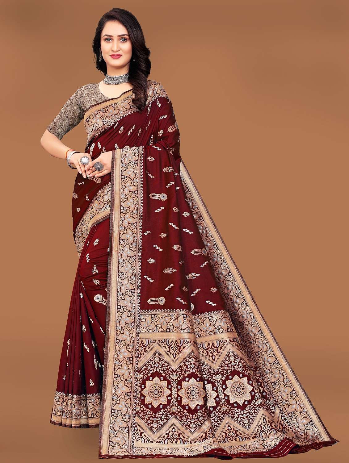 maroon banarasi saree with blouse - 21252690 -  Zoom Image - 0
