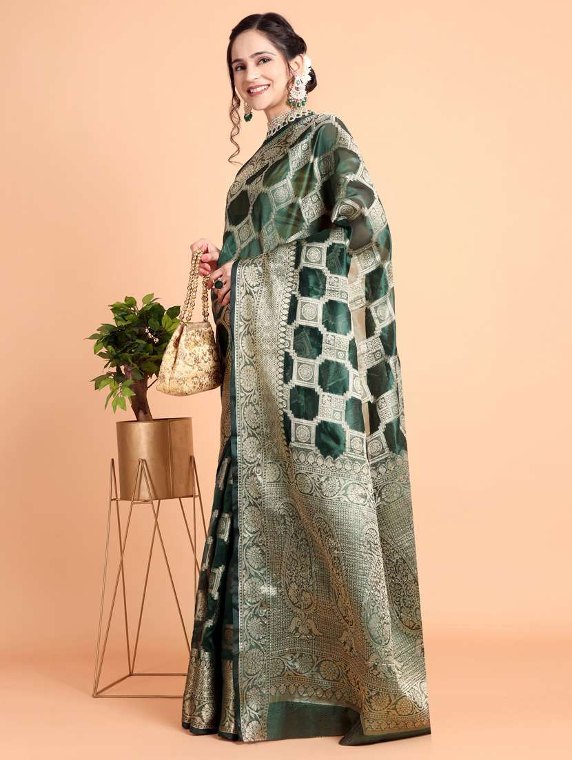 women self design banarasi saree with blouse - 21253412 - Standard Image - 3