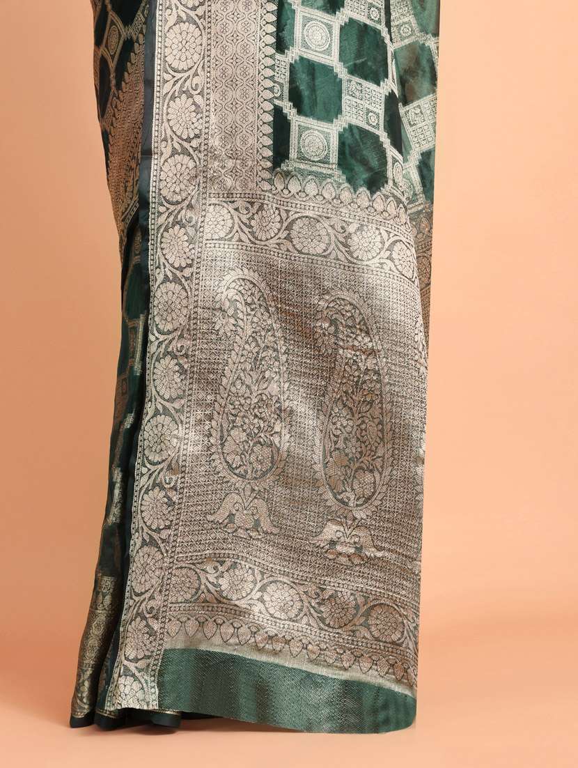 women self design banarasi saree with blouse - 21253412 - Standard Image - 5
