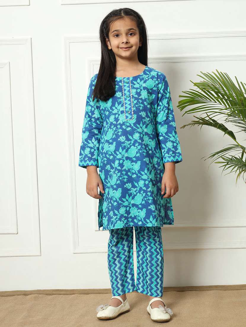 girls printed cotton kurta palazzo suit set - 21254036 -  Zoom Image - 0