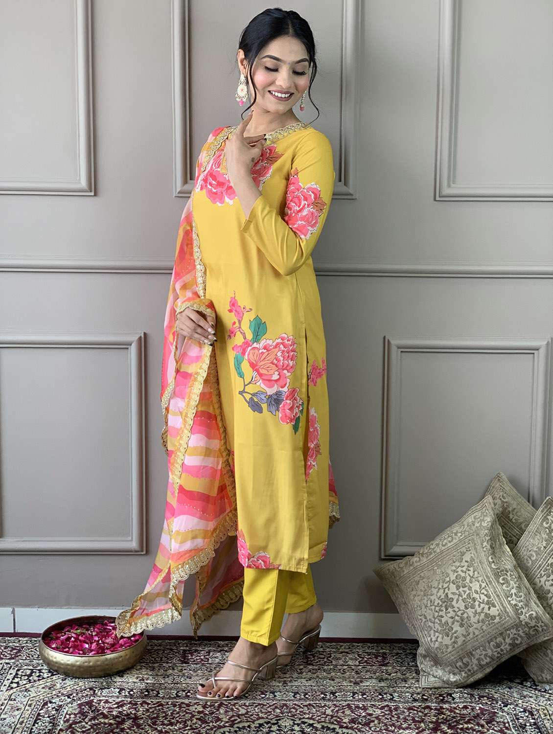 yellow rayon straight kurta - 21255764 - Standard Image - 3