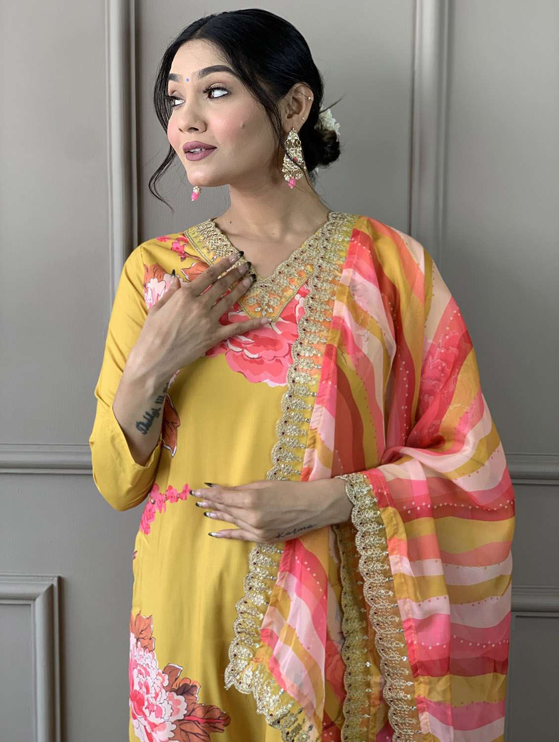 yellow rayon straight kurta - 21255764 - Standard Image - 5