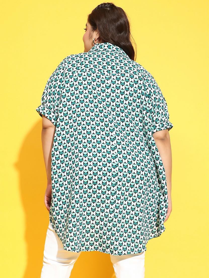plus size woman collared shirt - 21275421 - Standard Image - 3