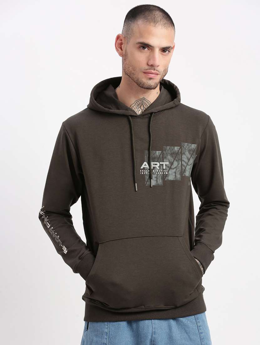 men long sleeved placement print sweatshirt