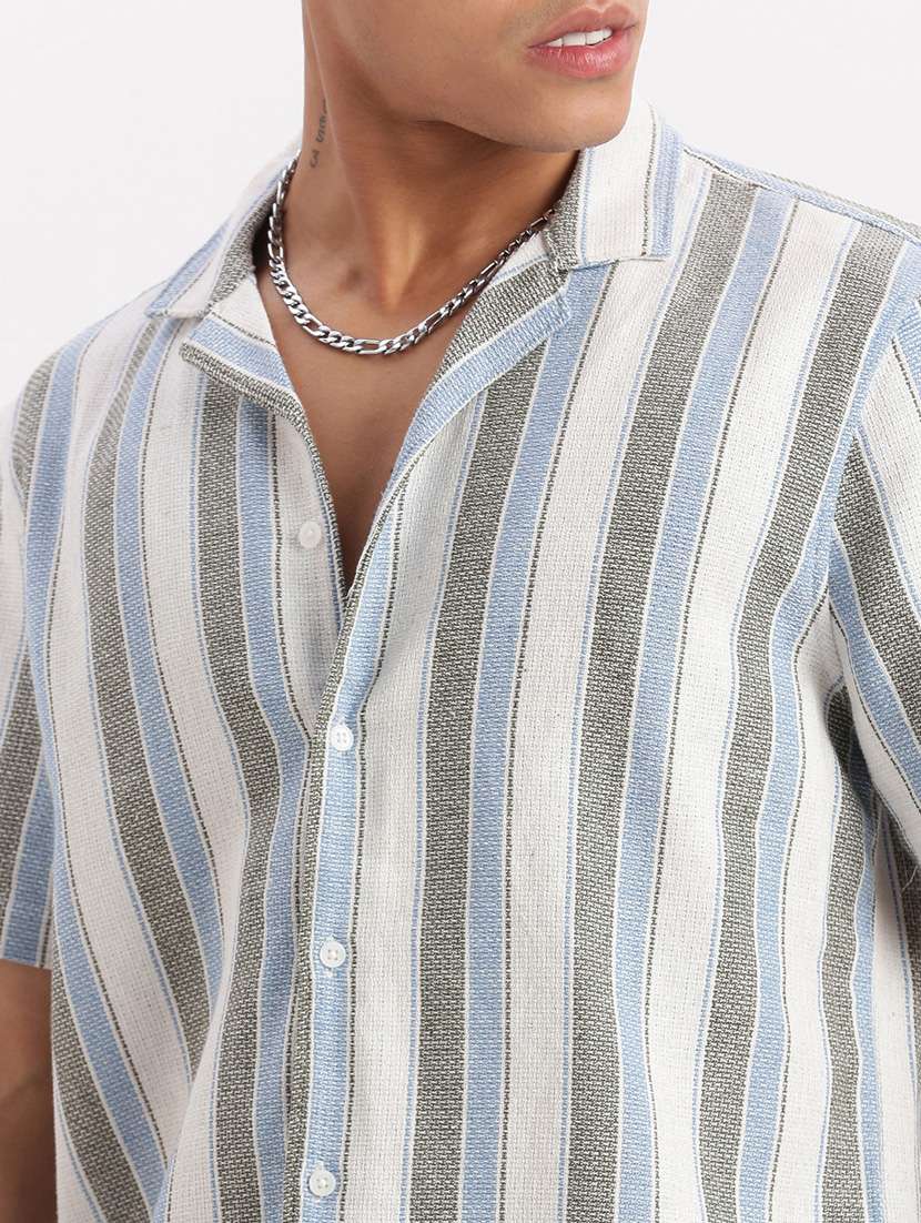 men striped casual shirt - 21277188 -  Standard Image - 5