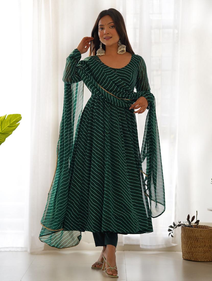 women kurta pant set with dupatta - 21278136 - Zoom Image - 0